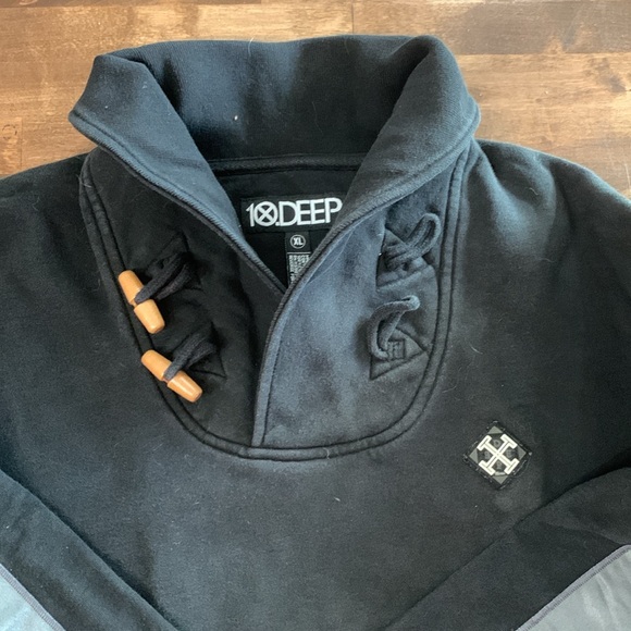 Vintage 10Deep streetwear label black hoodie.  Rarely worn. - Picture 3 of 7